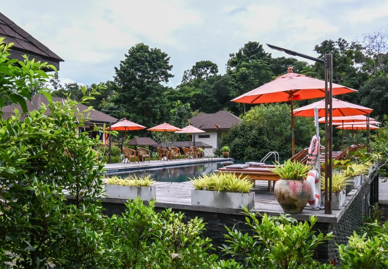 Cascade Tara Hotel Na Mueang Екстериор снимка