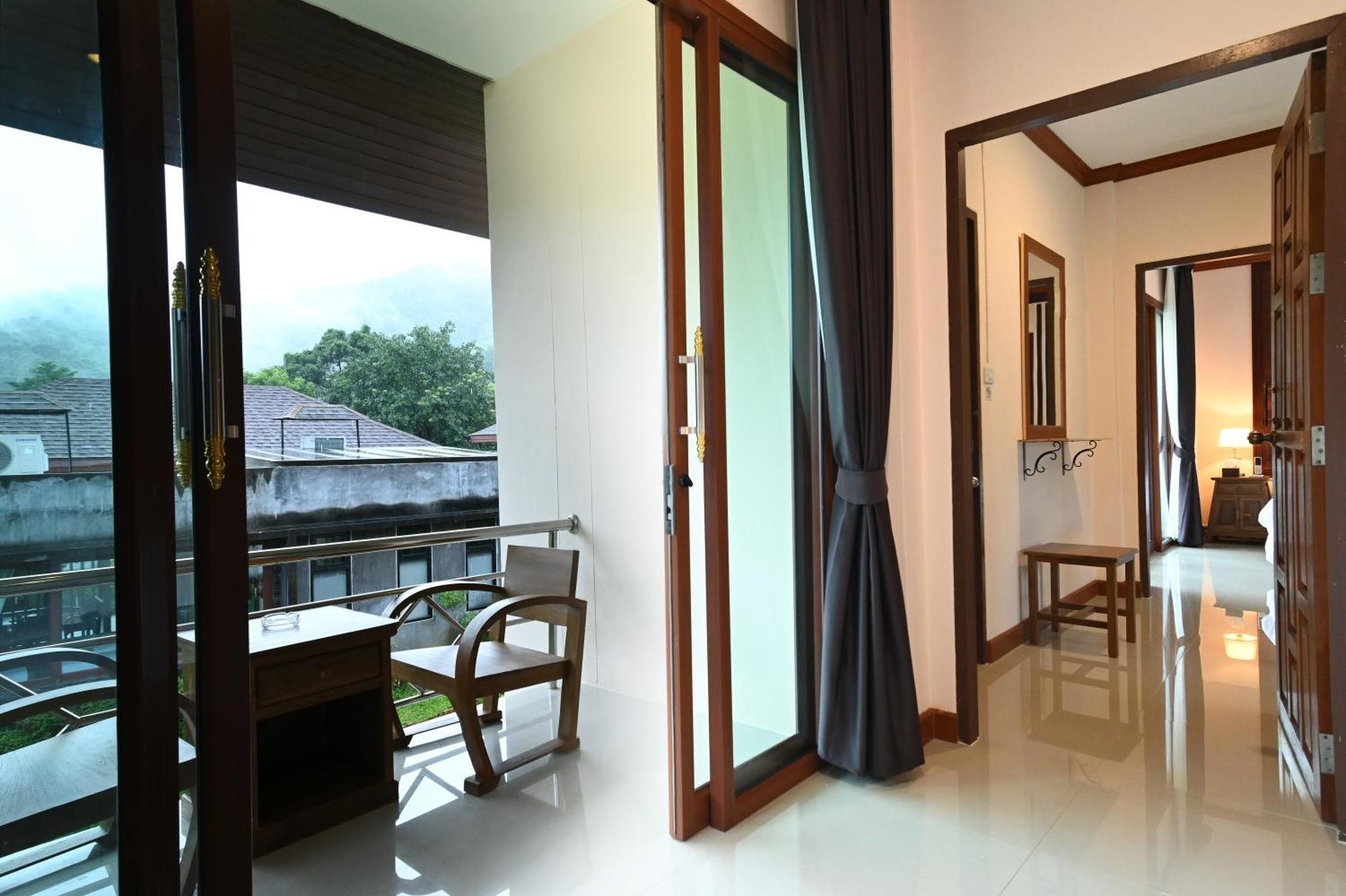 Cascade Tara Hotel Na Mueang Стая снимка