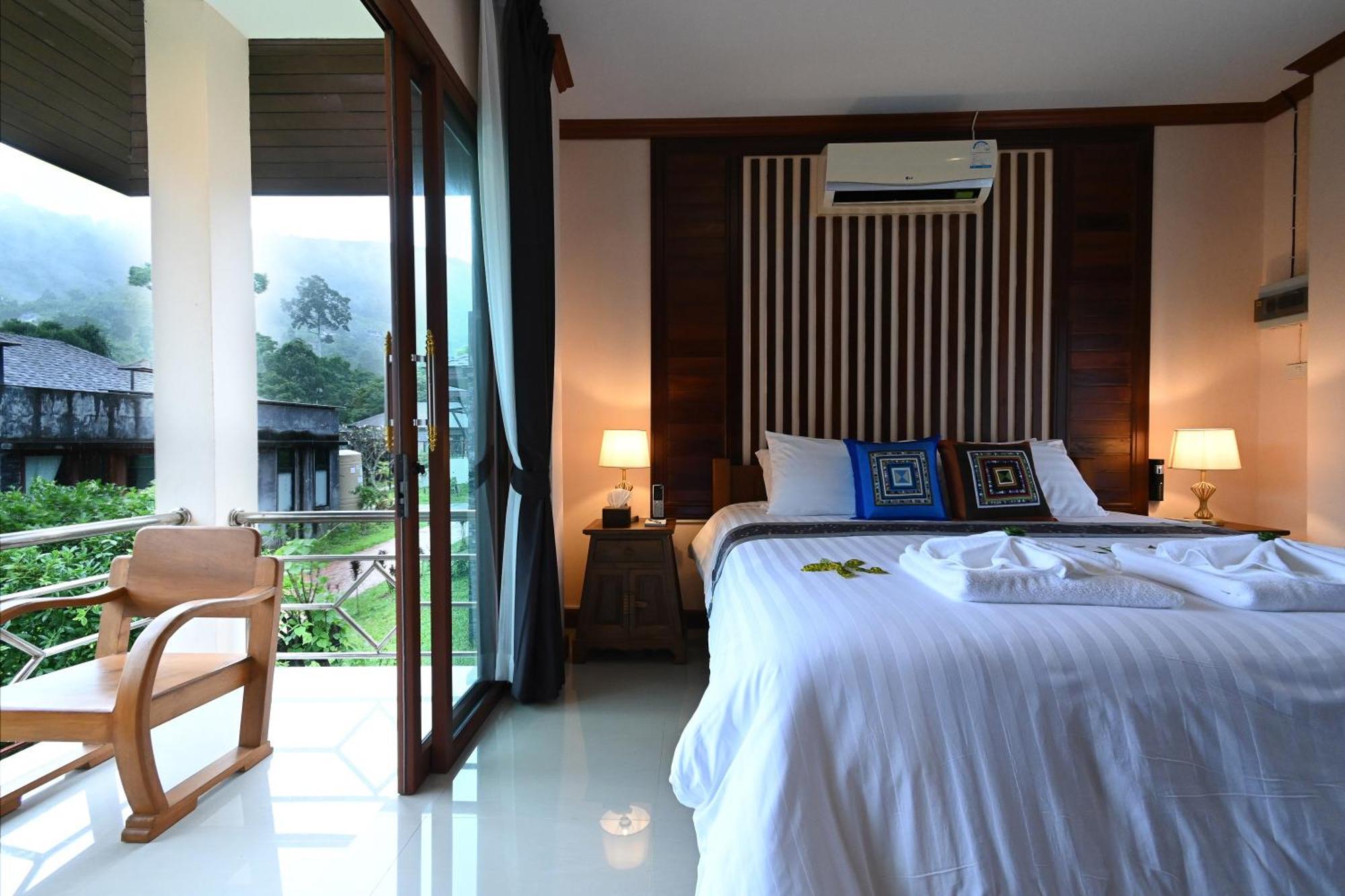Cascade Tara Hotel Na Mueang Стая снимка