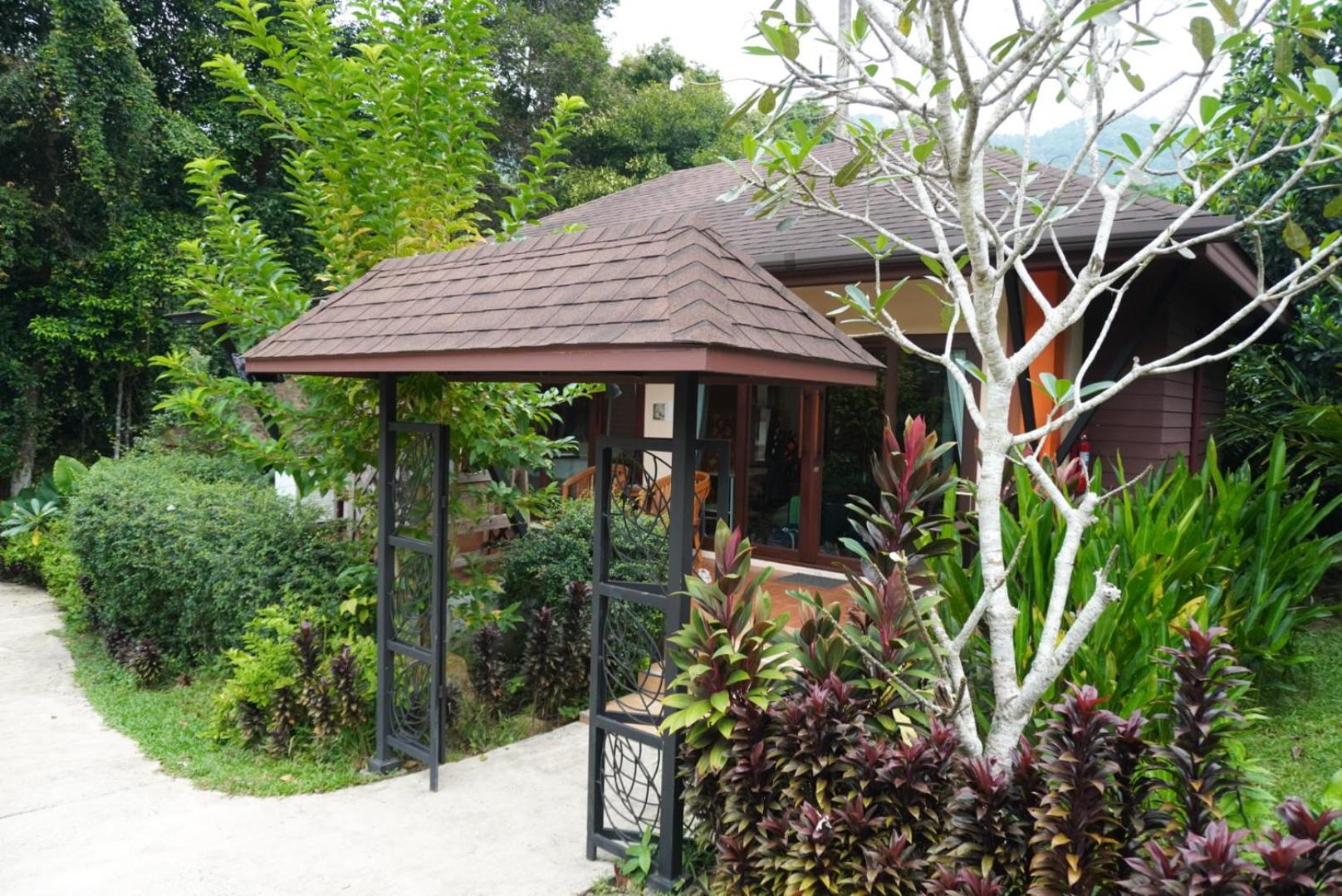 Cascade Tara Hotel Na Mueang Екстериор снимка