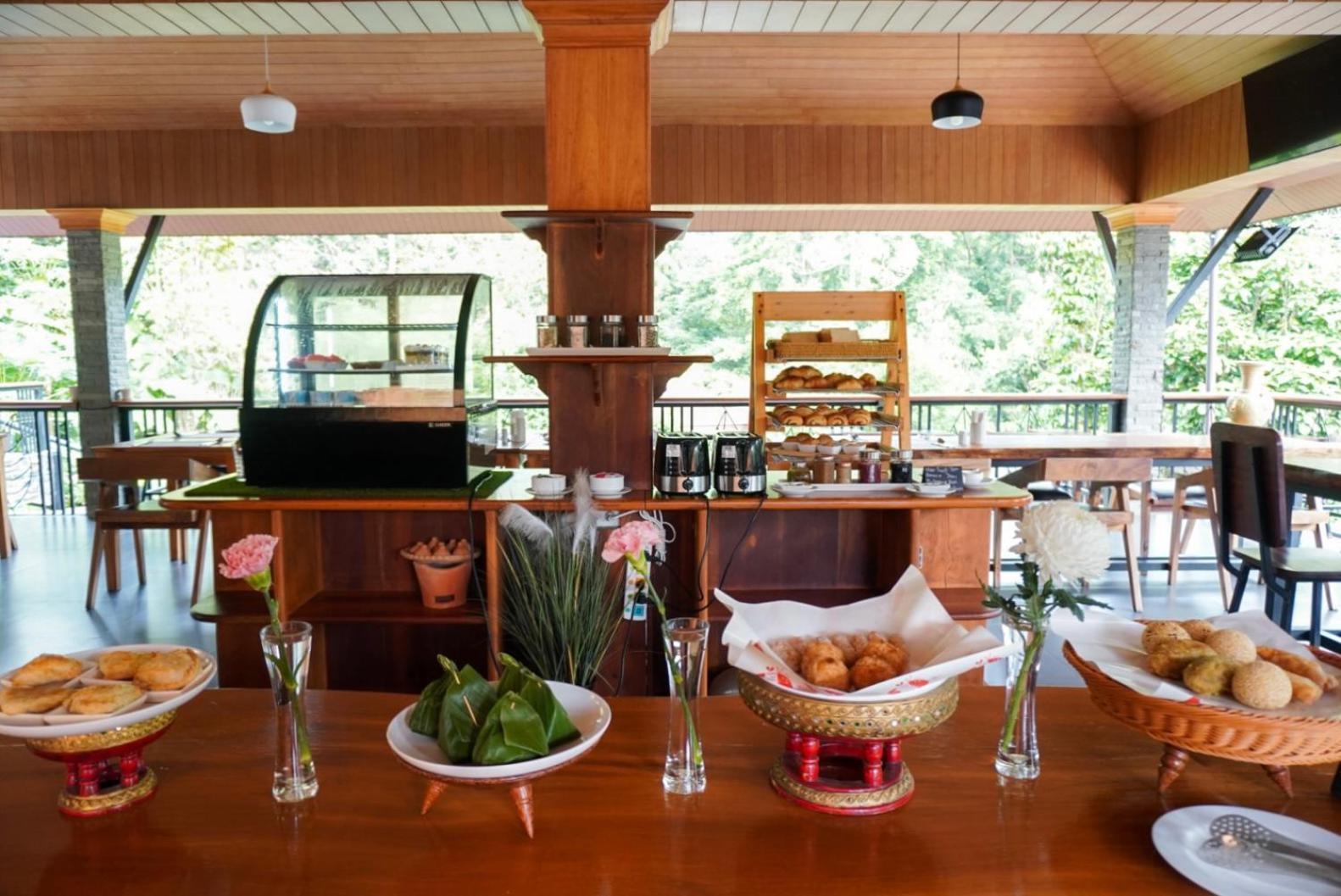 Cascade Tara Hotel Na Mueang Екстериор снимка